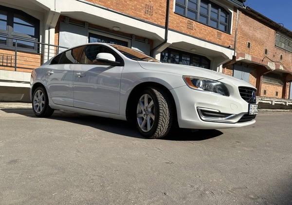 Volvo S60 cena 56000 przebieg: 144500, rok produkcji 2014 z Białystok małe 172